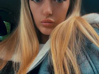 BlondeHoneyXXO profile