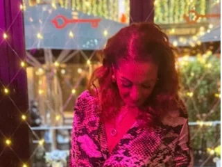 Bronze_goddess profile