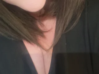 BustyyBella_Babe profile