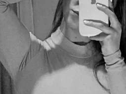 Cari_lowey profile