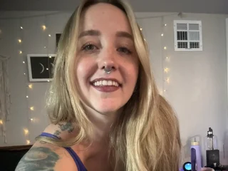 CharlieRayee profile