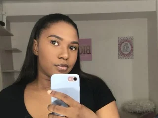 CharrloteBrownn profile