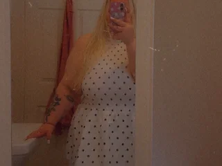 CurvyBrattySubXO