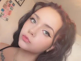 CurvyQueenCleo profile
