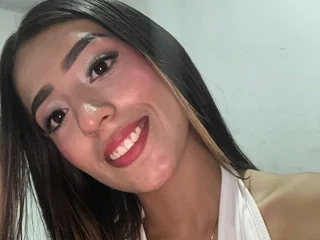 DannaPetiite profile
