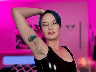 DominaDentata profile