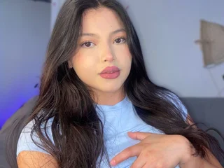 Lauraa_Angel profile