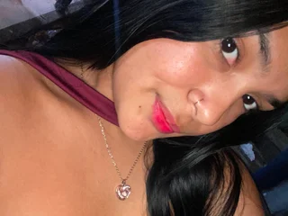 LinaSmall
