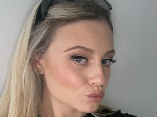 NaughtyDestinyxx profile