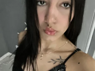 Shakira22ggh