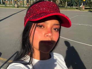 Sharon_Lorenn profile