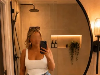 ShyBlonde_x profile