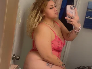 ThickieeeTattedBaby