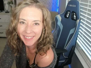 curlycheergrl profile