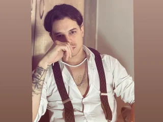 leonaloconer profile