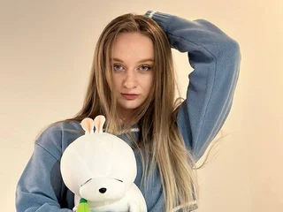 zoi_doll profile