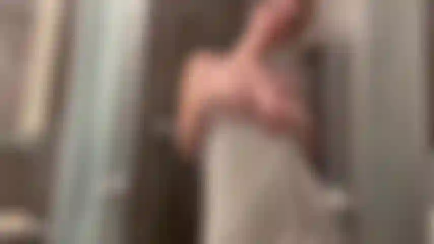 Venha tomar banho comigo.