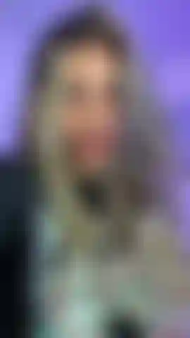 Aproveite o brinquedinho no meu cuzinho.