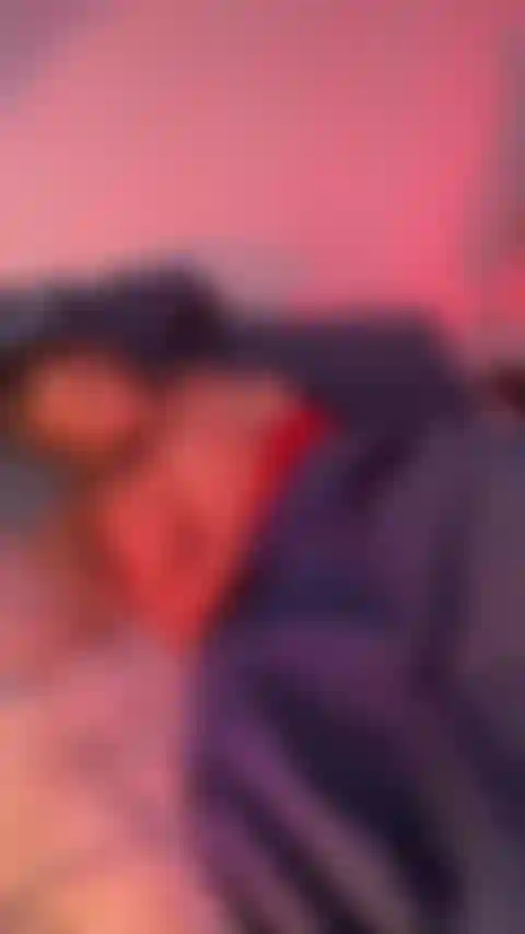 Acordo querendo ser fodida.