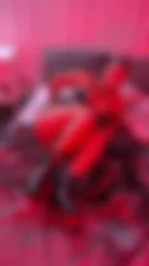 Bato na vagina, uso meu vibrador e meu brinquedo vibratório.