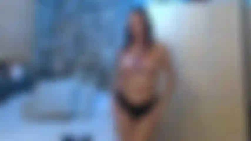 Óleo nos meus peitos grandes.