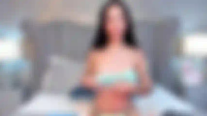 Cada curva, cada sussurro, cada toque será um convite tentador para explorarmos juntas um mundo de prazer e fantasia.