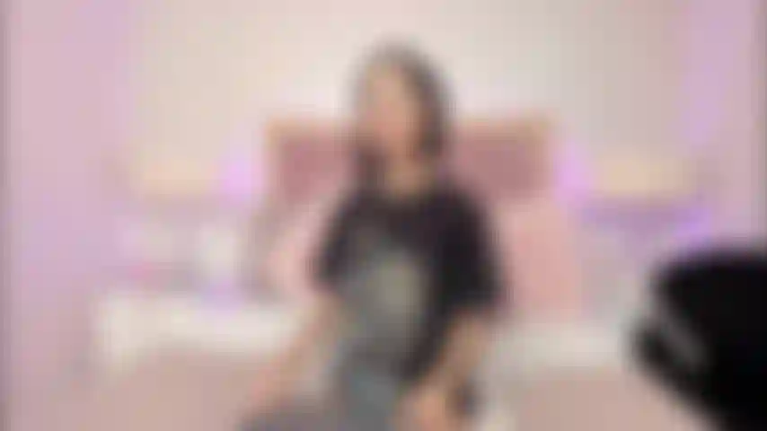 Estou nua por você, querido.