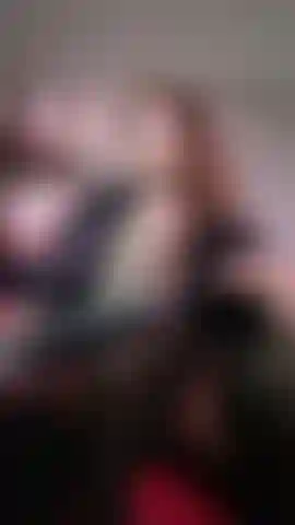 Eu masturbo minha buceta rica, você quer ver?