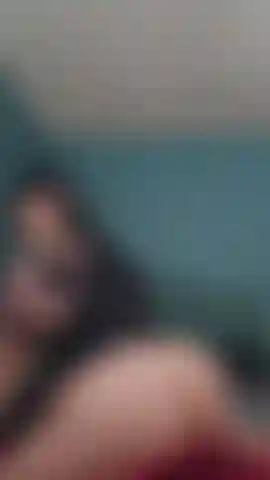 Você quer ver como minha bunda gostosa balança?