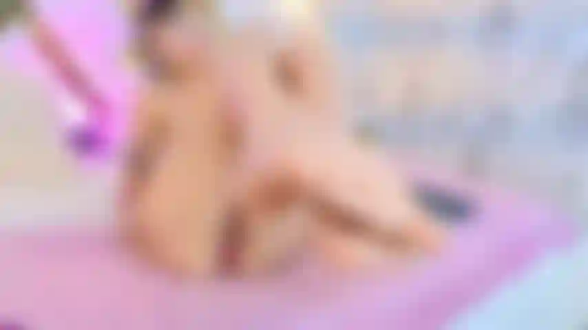 Foot lover ... are you here?