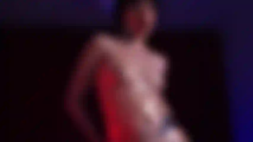 Lubrificando minha pele.