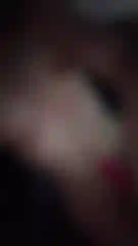 Quick lil tease with pinky