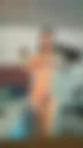 Banho meu corpo nu e sexy para você.