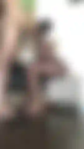 Sessão de sucção com esperma nos peitos.