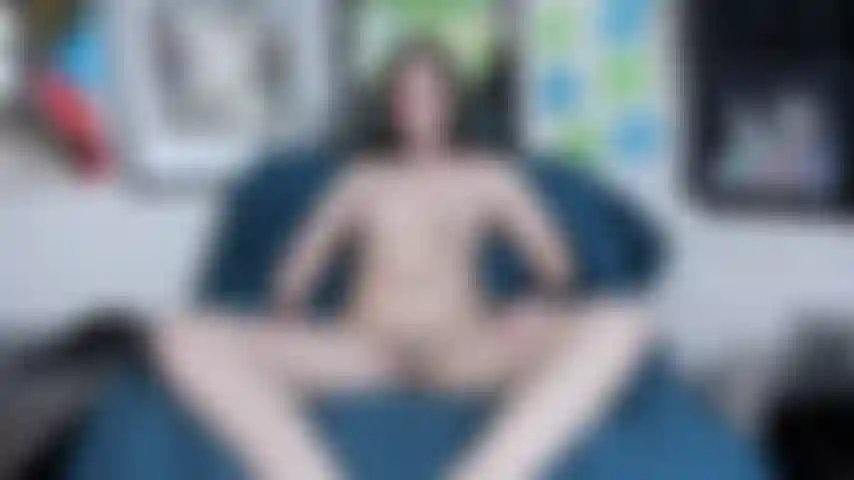 Escrava submissa foda todos os meus buracos - a escrava