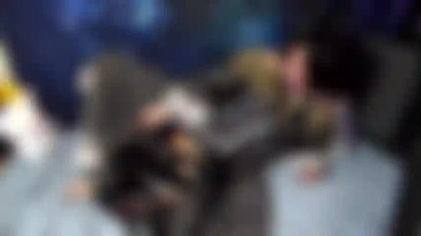 Final fantasy x lulu masturbação - observe ela se masturbar com vibrador em posição lateral entre os cintos e o missionário.