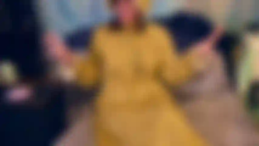 Criando sua esposa colonial pioneira.