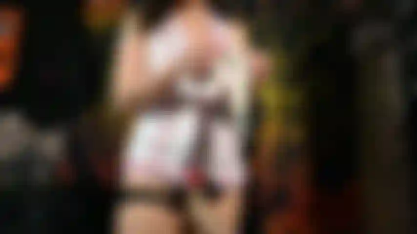 Enfermeira-chefe da terapia sexual da enfermaria de pervertidos.