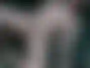 Me masturbo no ouro do duende - chupo o vibrador vibrante antes de enfiá-lo dentro da minha buceta. Acabo com um orgasmo estremecedor!