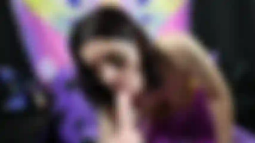 Escrava fode pau grande.