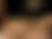 Strip-tease erótico na lareira e masturbação - tiro o roupão e uso um brinquedo de clitóris antes de usar um vibrador para agradar minha buceta. Fale sobre alguma ação quente.