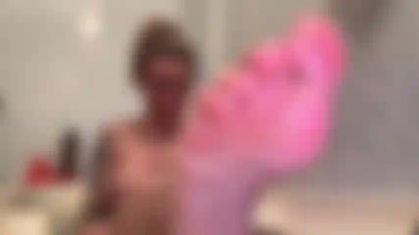 Safada durante o banho.