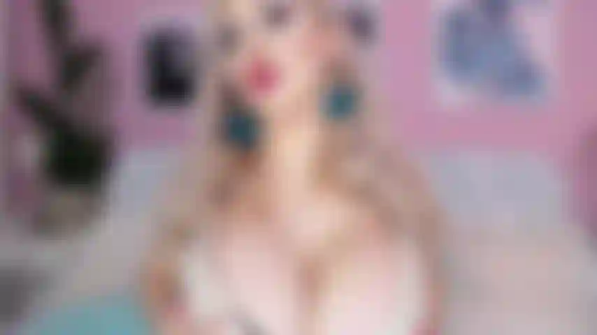 Peitos no controle minha voz sexy em seus ouvidos, vai te encorajar a ficar mais fraca, a perder o autocontrole, a perder seus próprios pensamentos, e te levar, sedutora, lenta e seguramente, ao transe profundo.