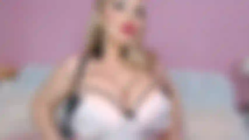 Para cativar sua mente meus lindos seios vão te privar de razão, e ocupar sua mente por quase 12 minutos. Perfeito para voyeurs, este vídeo não tem som, mas é muito poderoso para ser evitado.