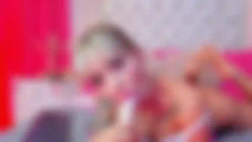 Prepare seu pau para colocar na minha boca e sentir o verdadeiro prazer de um boquete.