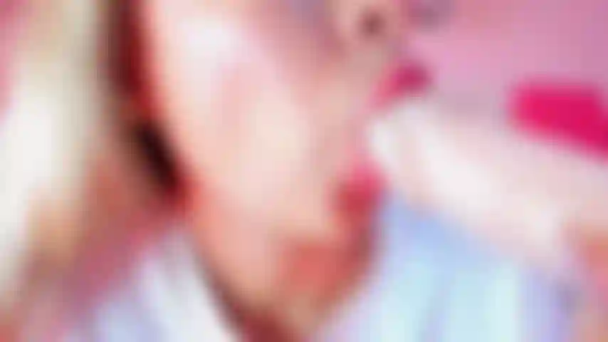 Deixe sua porra na minha boca.