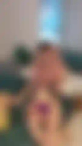 Brincando com todos os meus brinquedos favoritos.