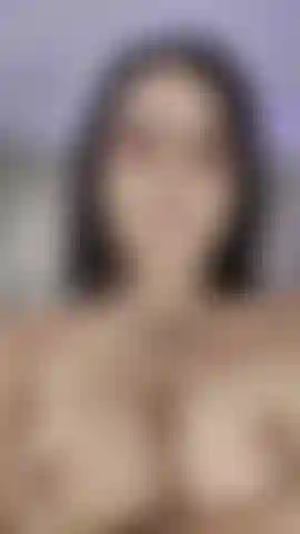 Mírame masturbarme hasta correrme gritando tu nombre