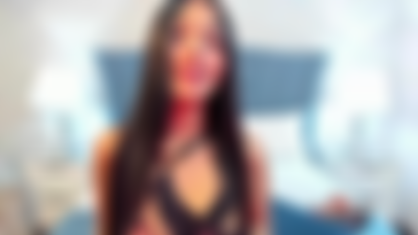 Uma latina muito gostosa e safada que vai fazer suas bolas explodirem.