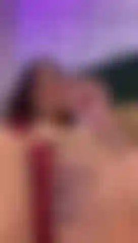 Brinco de esfregar a buceta com calcinha.